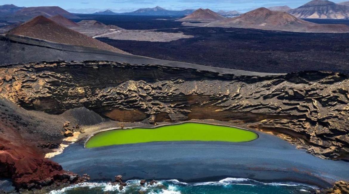Lanzarote Casa Volcanica-Anclada Sobre La Lava Del Volcan Montana Blanca ภายนอก รูปภาพ